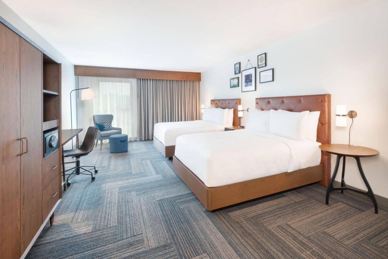 Four Points By Sheraton Спартанбърг Екстериор снимка